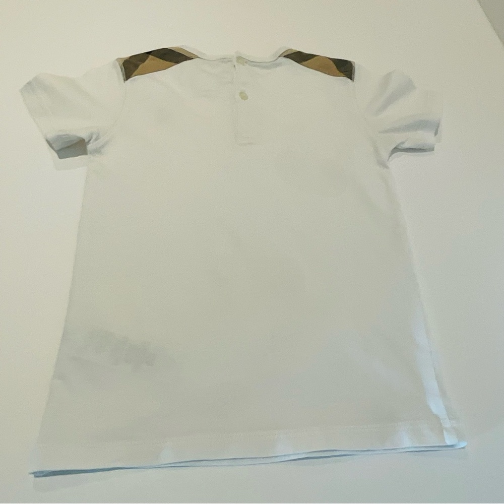 BURBERRY WHITE SHORT SLEEVES W/CHECK SHOULDER PANELS. - Picture 3 of 7